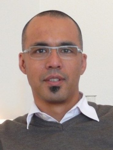 Marcelo Aragón, Lic.phil. Psychologe, eidg. anerkannter Psychotherapeut, Kinder- und Jugendpsychologe.